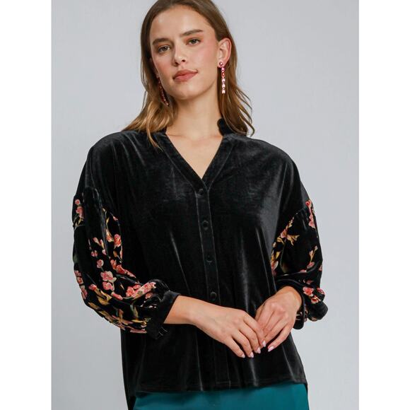 Umgee Womens Black Velour Velvet Button Floral Puff Sleeve Size Small NEW - Picture 1 of 3
